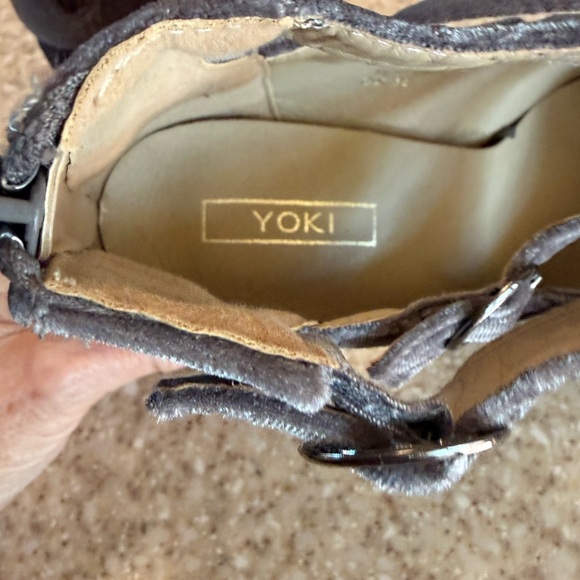 Yoki Velvet Ankle Boots in Gray - Picture 9 of 11